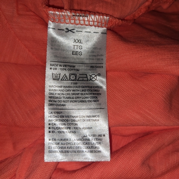 Old Navy Relaxed Fit Maternity Top / Old Navy Tee - Picture 8 of 10